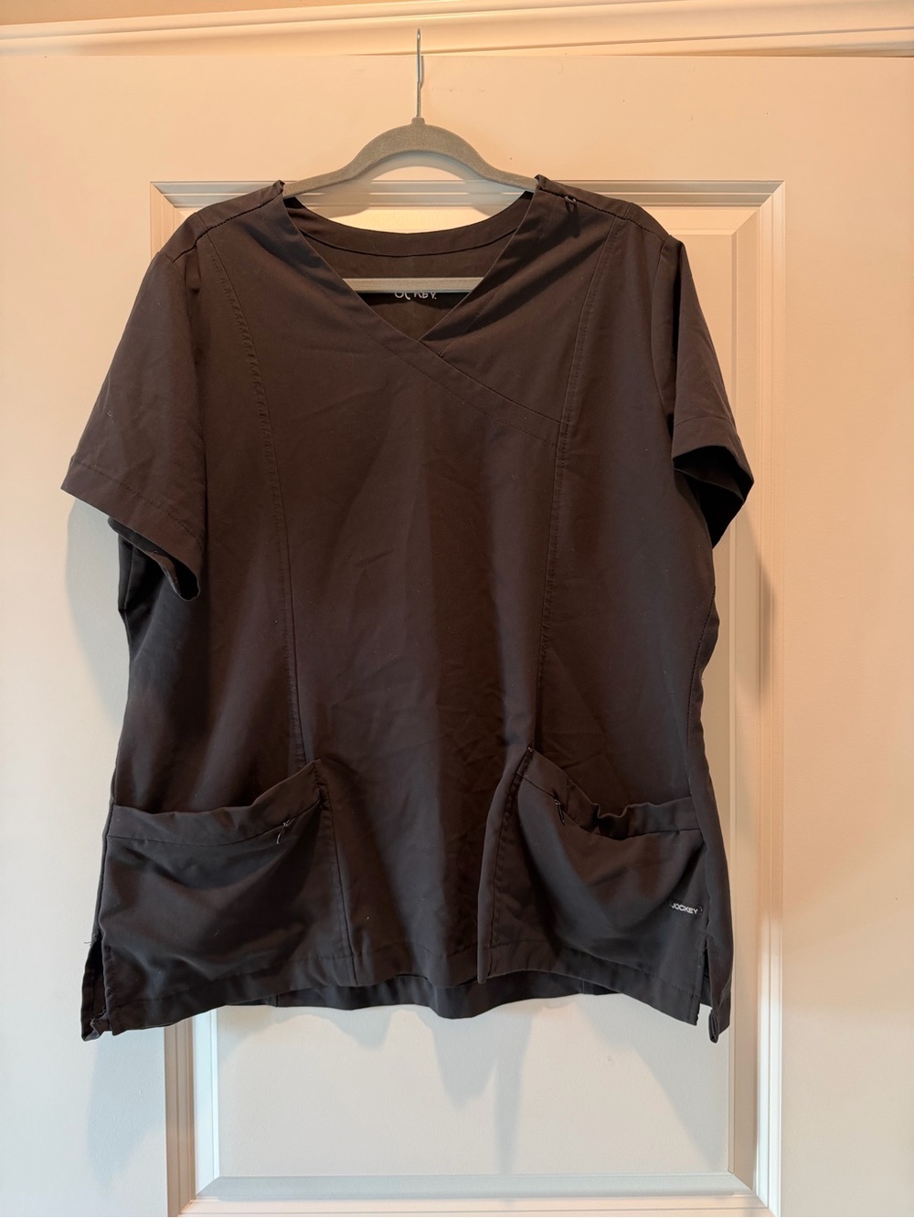 Jockey Women's Short Sleeve V-Neck Top in Charcoal